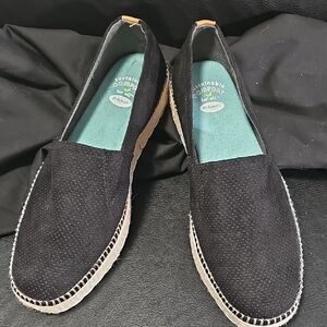 DR. SCHOLLS Black SUNRAYS  Lds Sustainable Slip-On Shoes SZ 8 NWOT/box